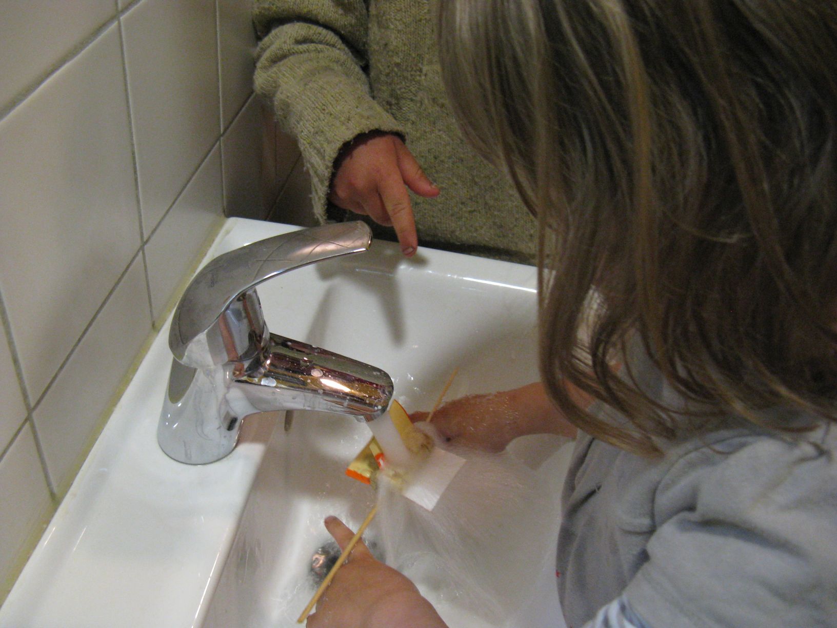 Wasser, Wasser, klar und hell, Wasser, Wasser – Lebensquell