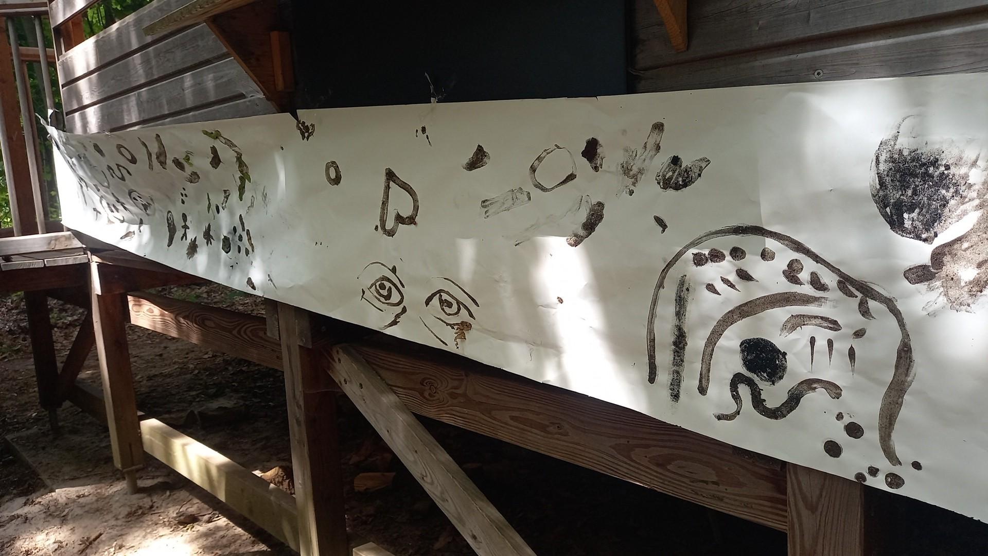 Mit Erde gemalt